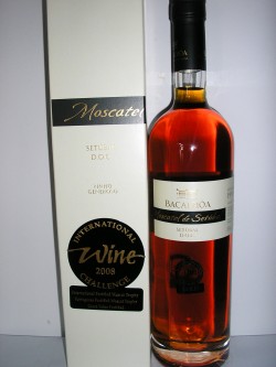 Moscatel Quinta da Bacalh�a Datado 1999