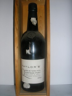 Porto Taylors Qta da Terra Feita Vintage 1982
